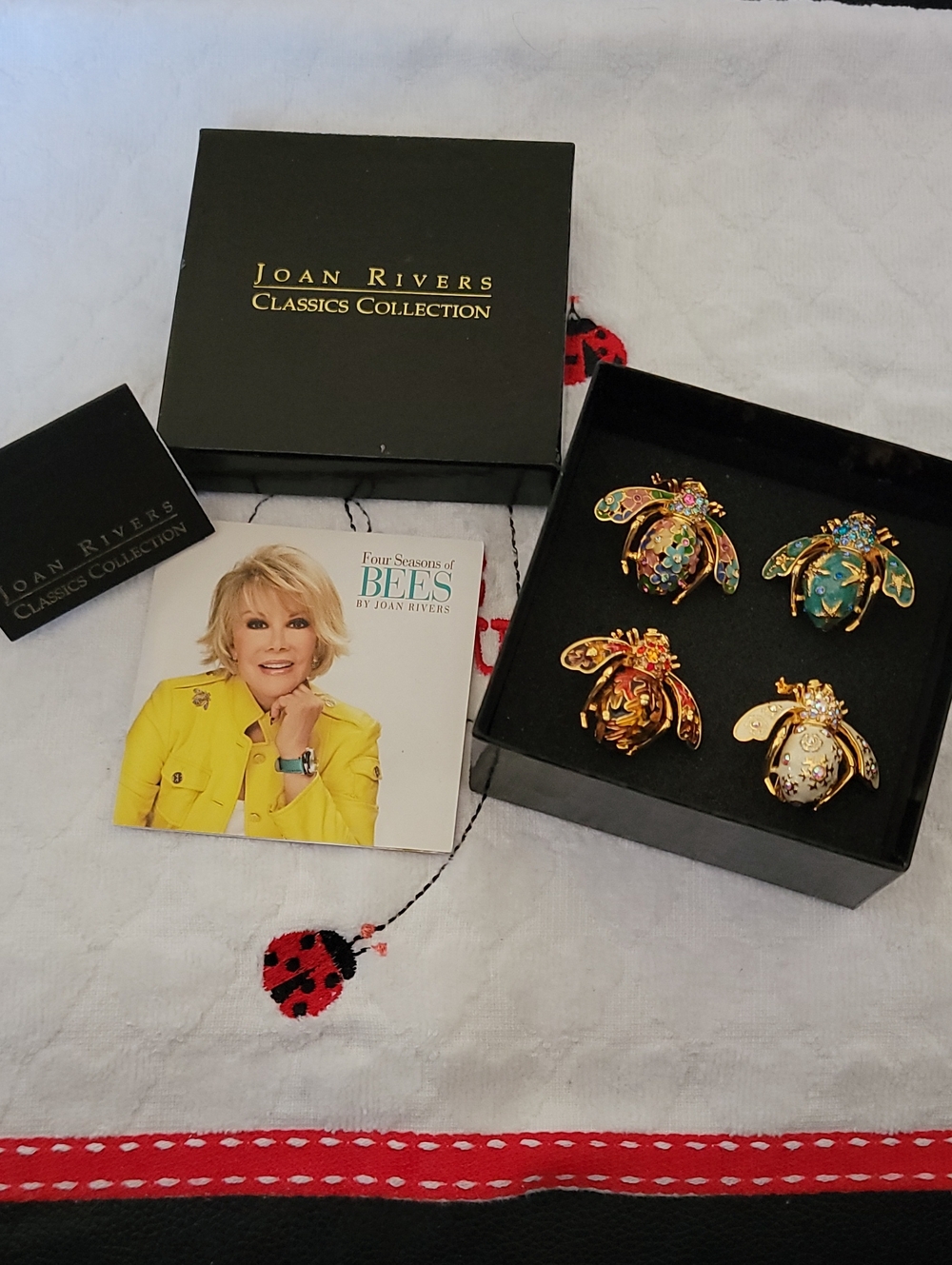 Joan Rivers Seasons Bee Set